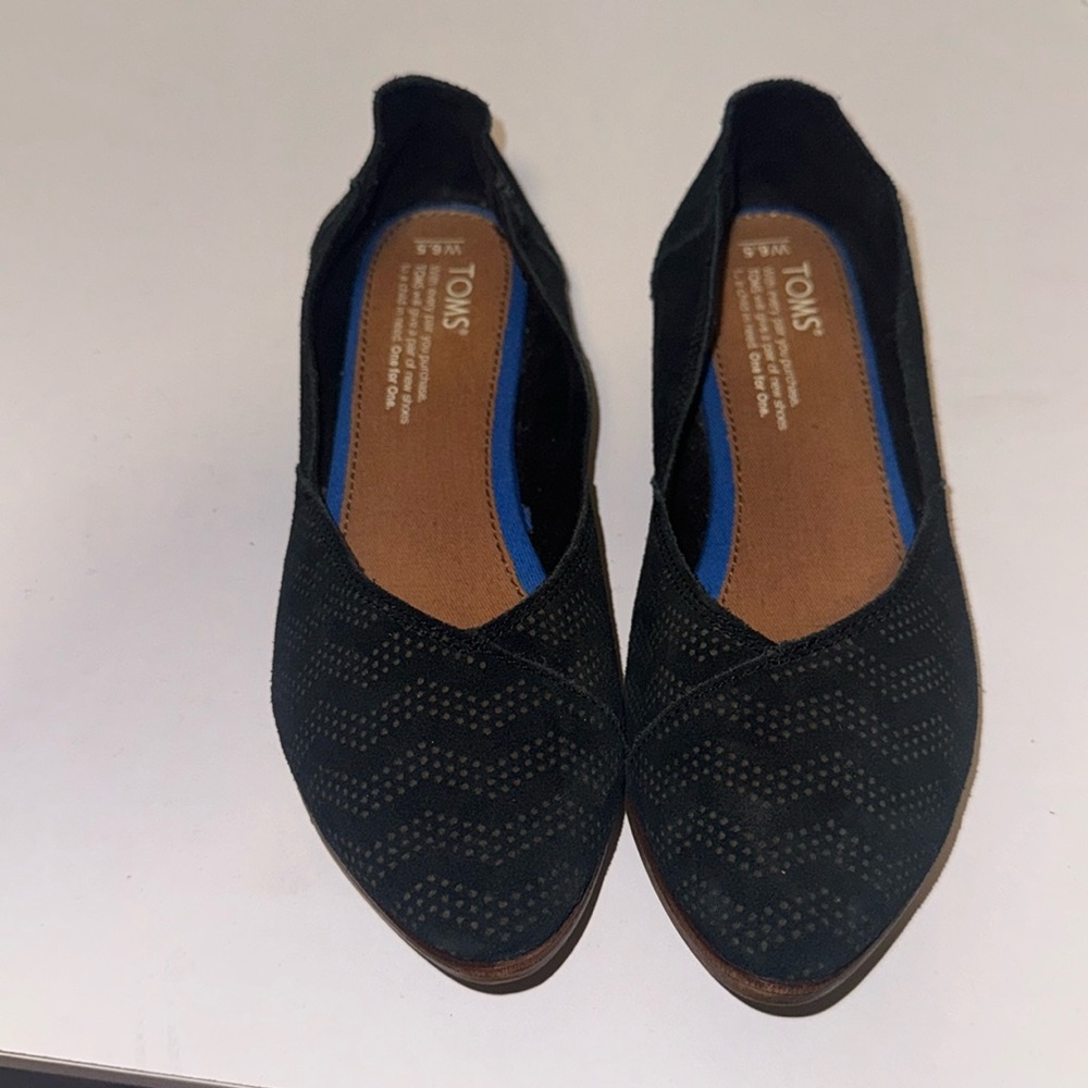 Toms Women 6.5 Flats Jutti Ballet Suede Slip On Black Classic Casual Fashion